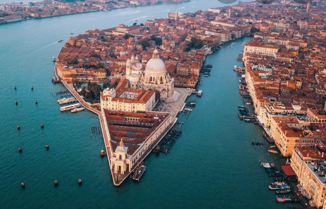 Locanda Ai Santi Apostoli Venesia Bagian luar foto