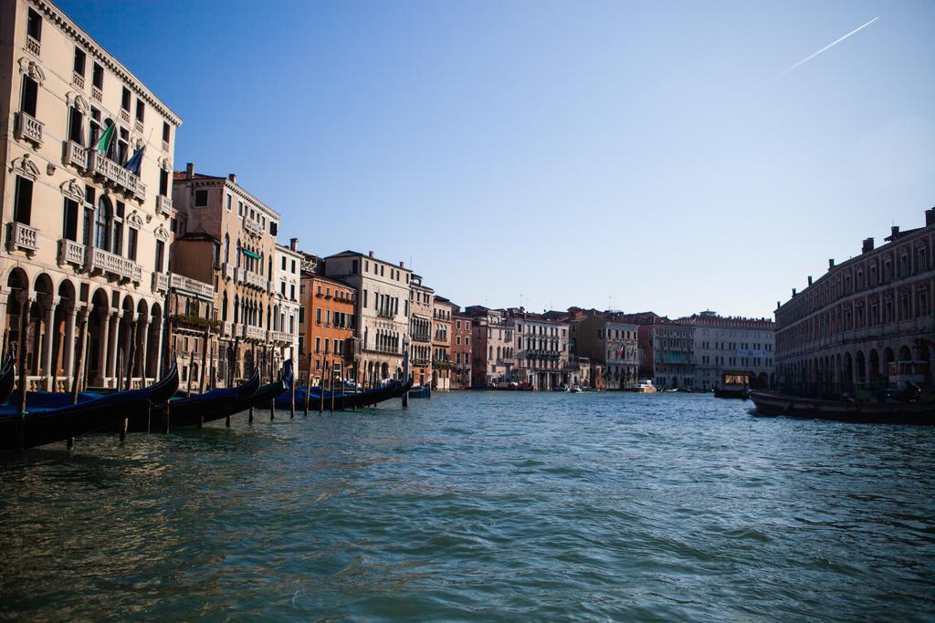 Locanda Ai Santi Apostoli Venesia Bagian luar foto