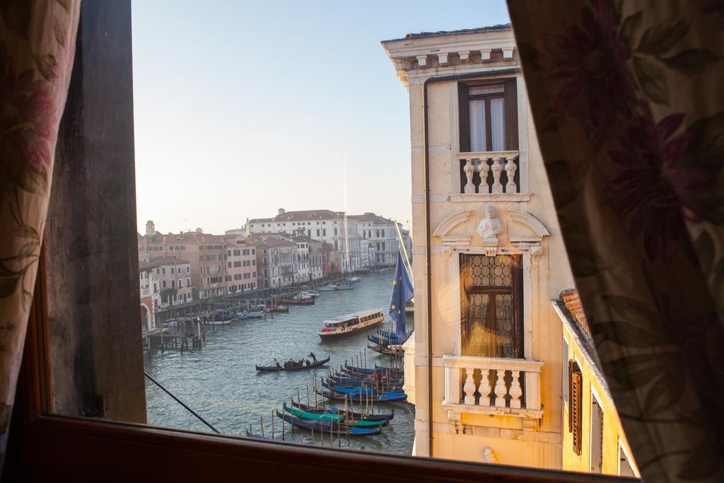 Locanda Ai Santi Apostoli Venesia Bagian luar foto